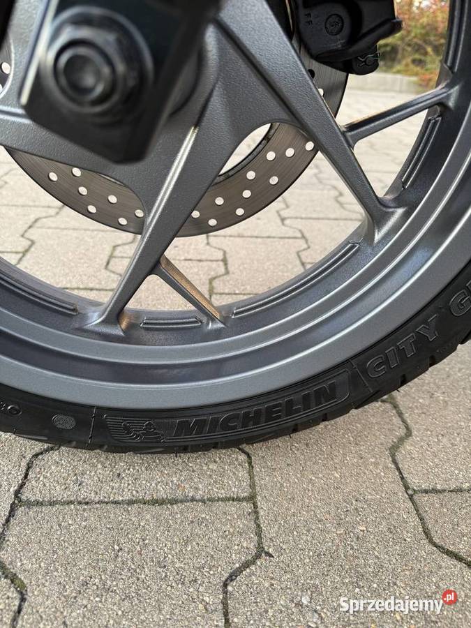 YAMAHA XMAX125 TECH 2024 Skuter na gwarancji