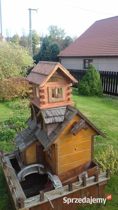 piękny duży karmnik Zubrzyca Górna