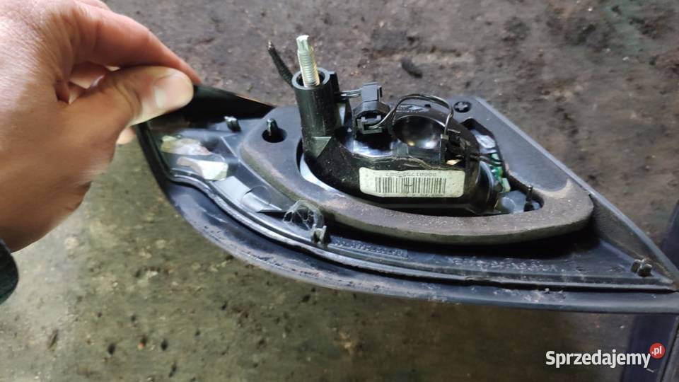Lampa lewa prawa tył tylna w klape Citroen DS4