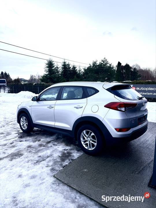 Hyundai Tucson 17 crdi 2016r VAT marża sprzedam