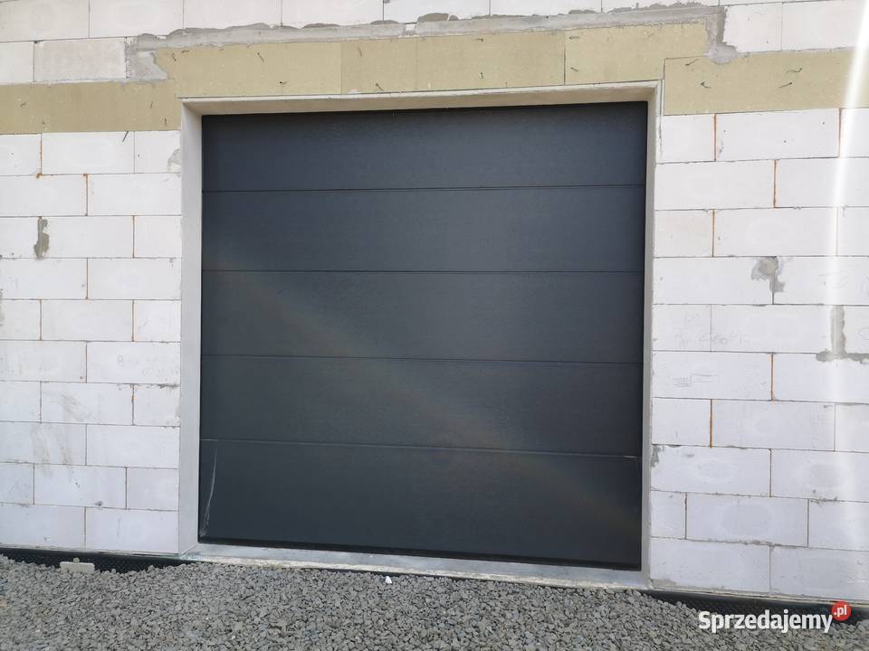 Brama na PILOTA Orzech 3000x2125 garażowa Żegocina