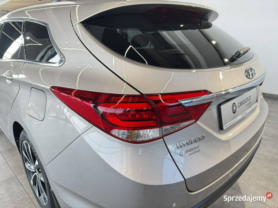 Hyundai i40 SW 17CRDI 141 DCT 2016 r salon i40 Myślenice
