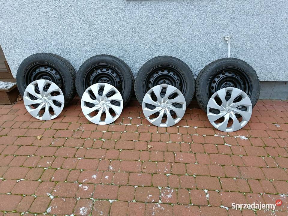 Toyota CorollaKompletne koła z oponami zimowymi Corolla
