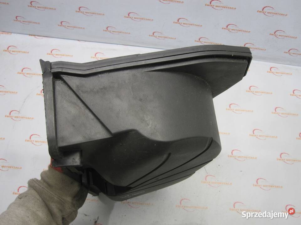 MERCEDES W204 07r kanał dolot powietrza sprzedam