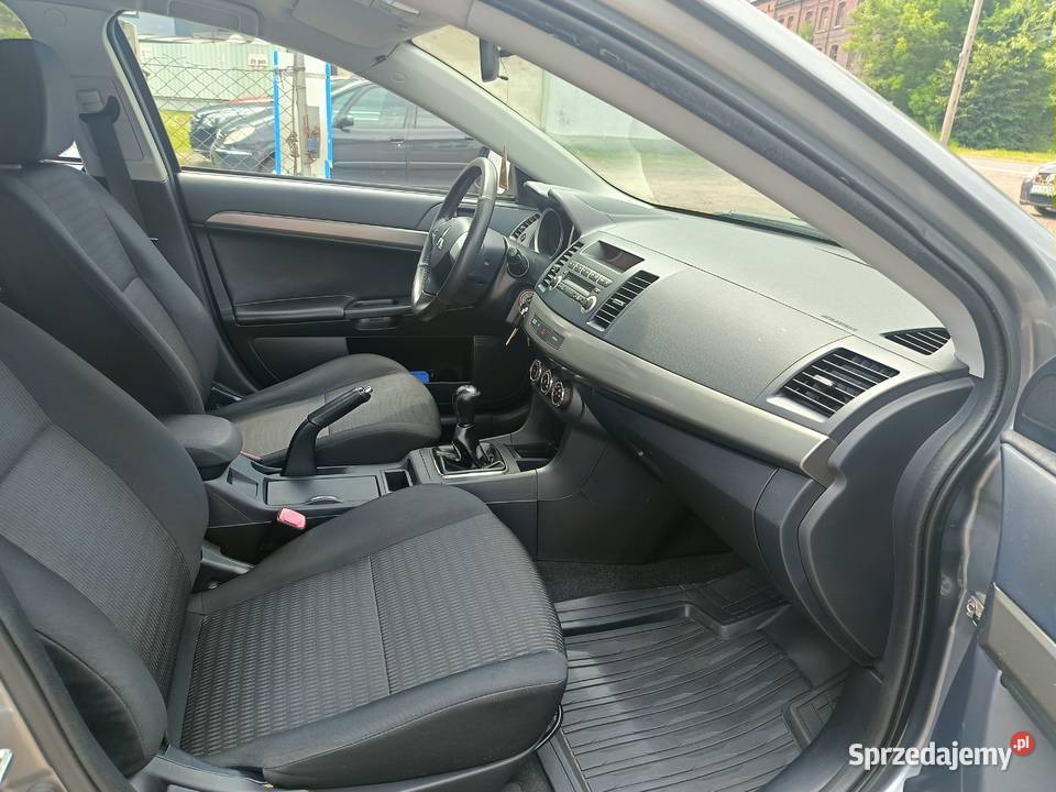 MITSUBISHI LANCER 16 115 Krajowy Bezwypadkowy benzyna Świętochłowice