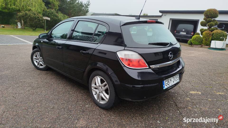 Opel Astra 19 CDTI 150 9 Lat w Jednych Rękach Bytów