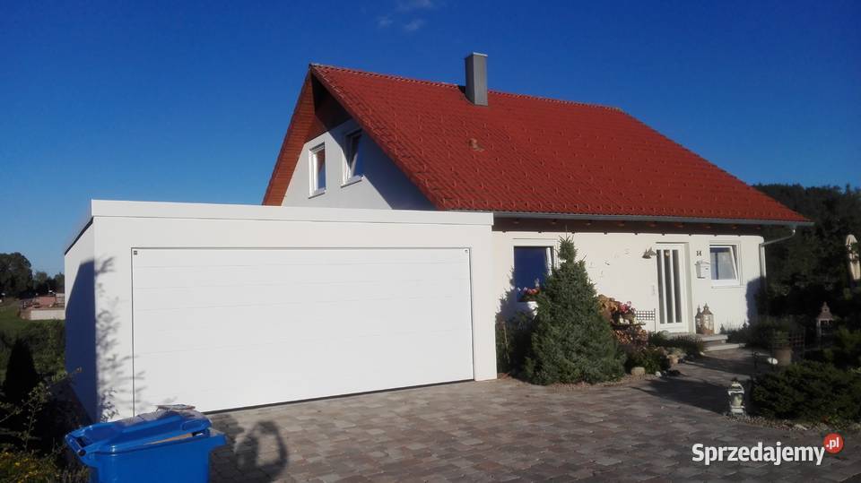 Garaż doklejony dostawiony do budynku tynkowany Wrocław