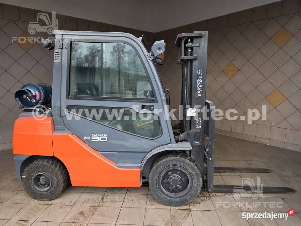 Wózek widłowy TOYOTA 8FGF30 kabina 8FG30 widlak Motoryzacja