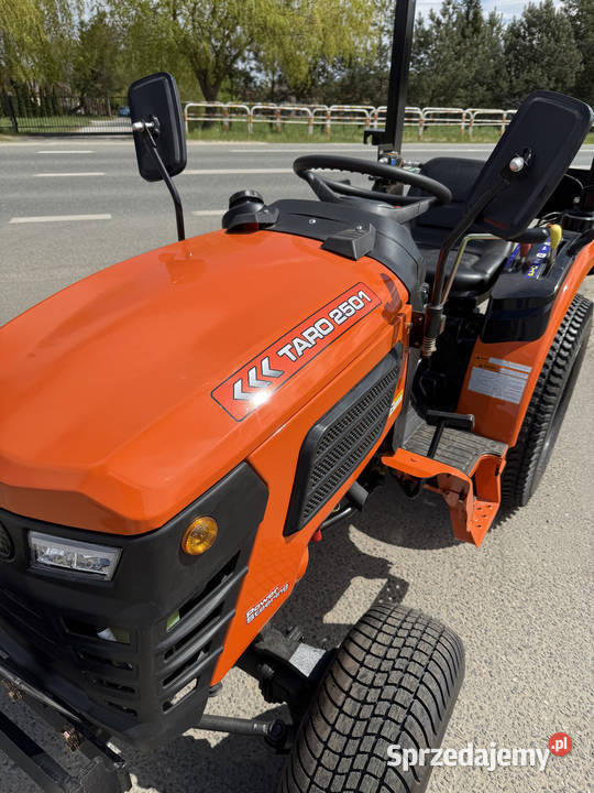 Traktorek Taro B2501 na oponach do trawy 25 Pozostałe Wisznia Mała sprzedam