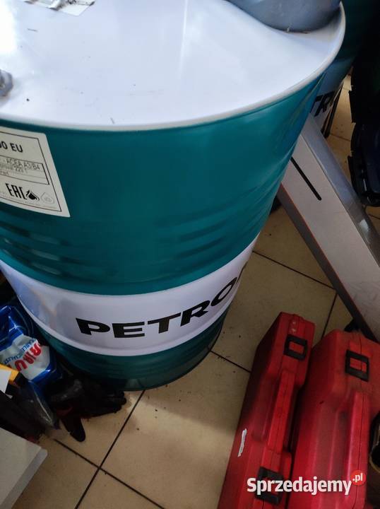 Olej silnikowy Petronas 10W40 800 EU 200l Zamość