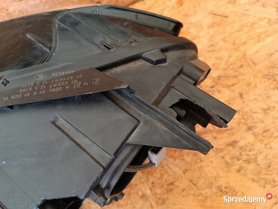 LAMPA REFLEKTOR PRAWY PRZÓD EU 5G1941032 XENON Nowy Tomyśl