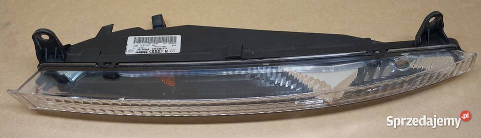 LAMPA KIERUNKOWSKAZ PRAWY PRZÓD AUDI Q7 4L Mielęcin