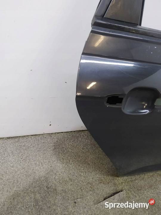 DRZWI PRAWE TYŁ LI7F LEKKO USZKODZONE VW
