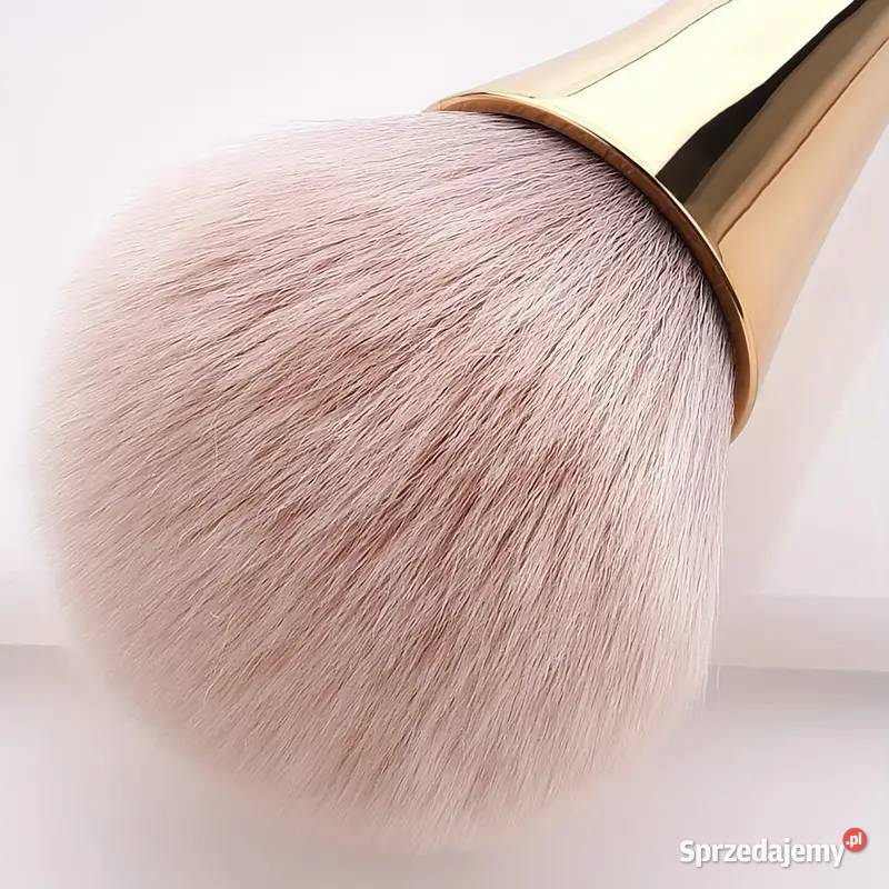 Pędzel do pudru mineralnego Miękki Puchaty Płock