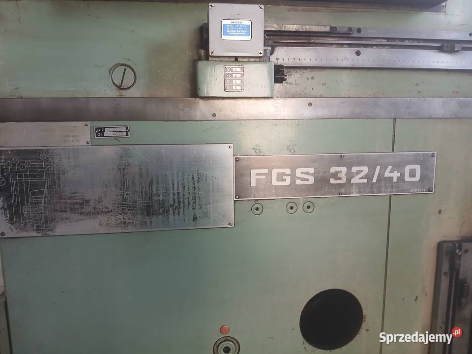 Sprzedam frezarke uniwersalna TOS MODEL FGS 3240 sprzedam