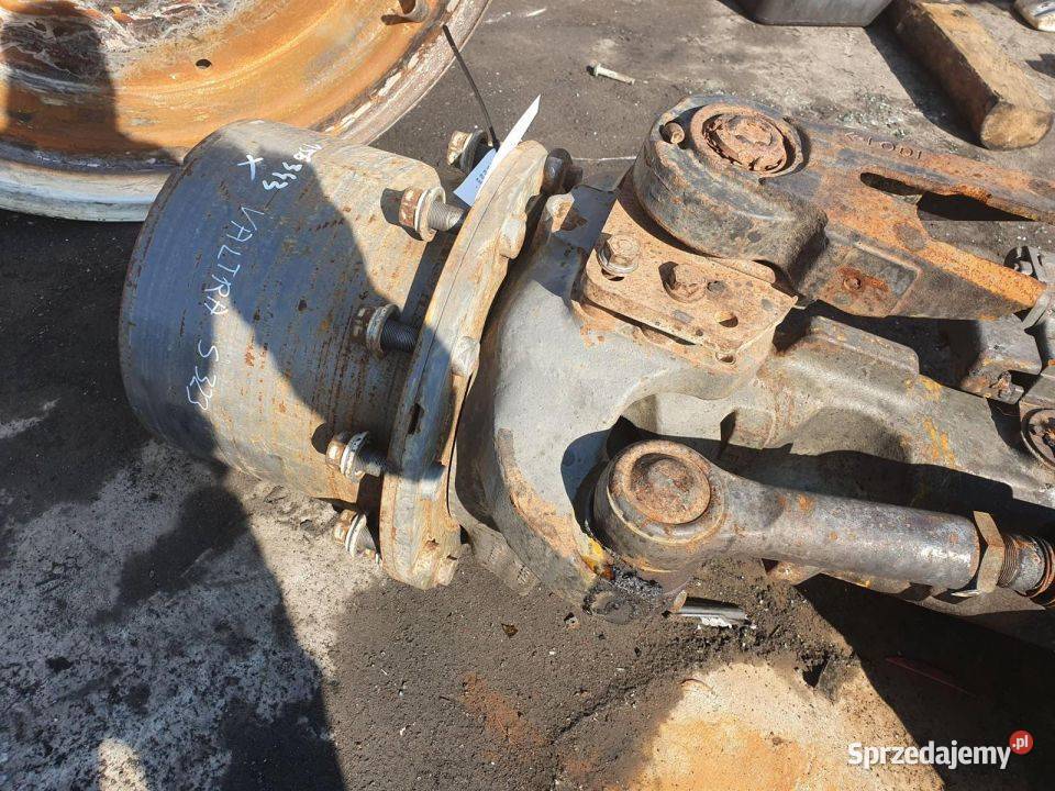 ZWROTNICA LEWA PRZÓD VALTRA S 323 AGCO Lipno
