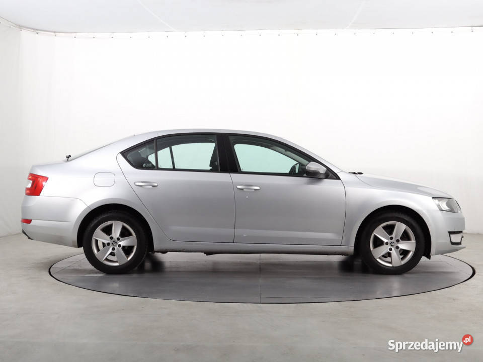 Skoda Octavia 16 TDI światła przeciwmgielne Katowice sprzedam