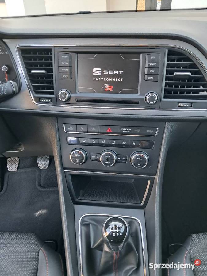 Seat Leon FR 14 benzyna Niski przebieg 1