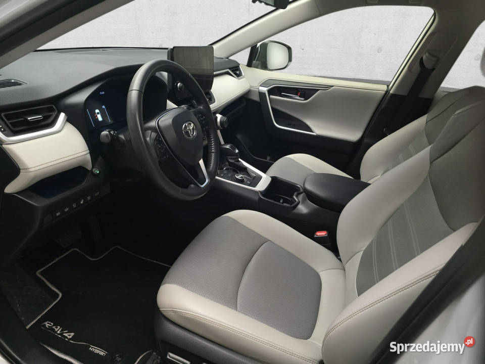 Toyota RAV4 Poleasingowe ECFM V 2018 Rok produkcji 2023 Komorniki