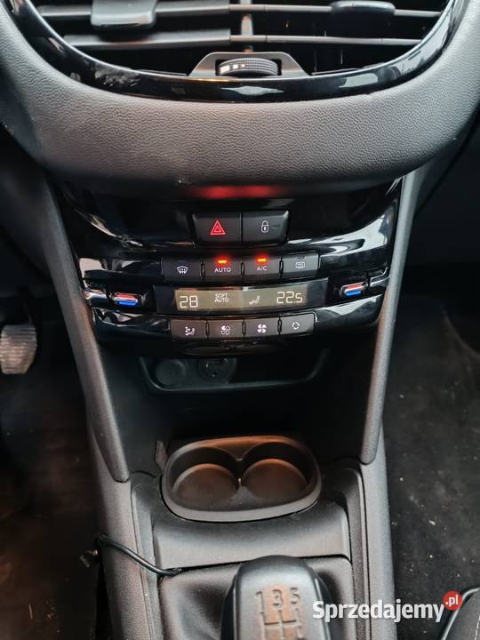 Peugeot 208 Rok produkcji 2016 Rybnik