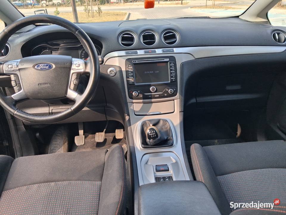 Ford S 2011 r nieuszkodzony