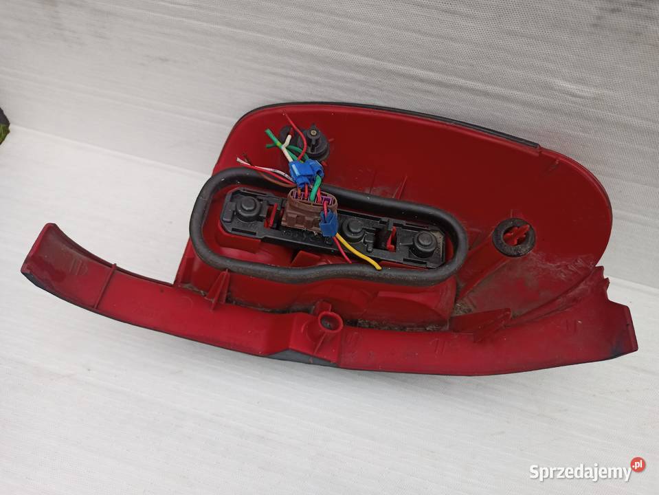 Peugeot 306 kombi lampa tył tylna prawa wkład sprzedam