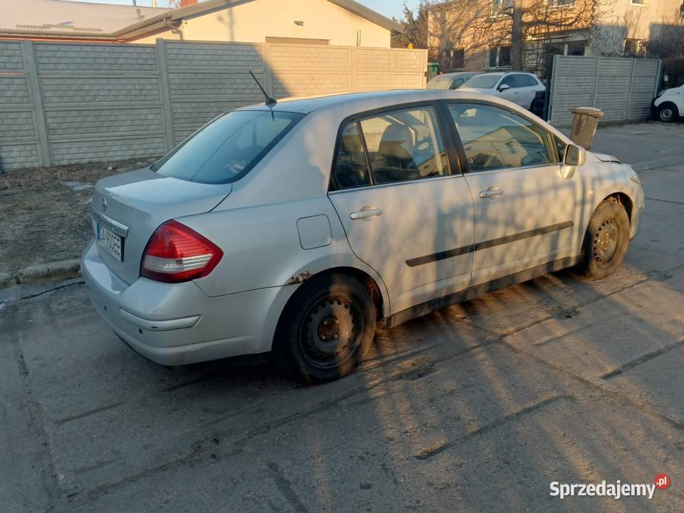 Nissan Tiida