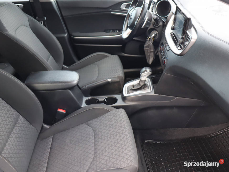 Kia Ceed 14 TGDI gniazdo USB Katowice