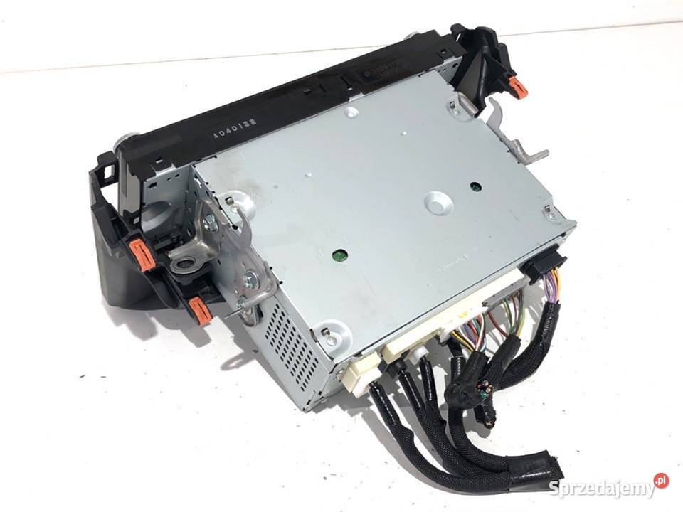 RADIO TOYOTA COROLLA E21 8614002D41 ODTWARZACZ Sprzęt audio fabryczny