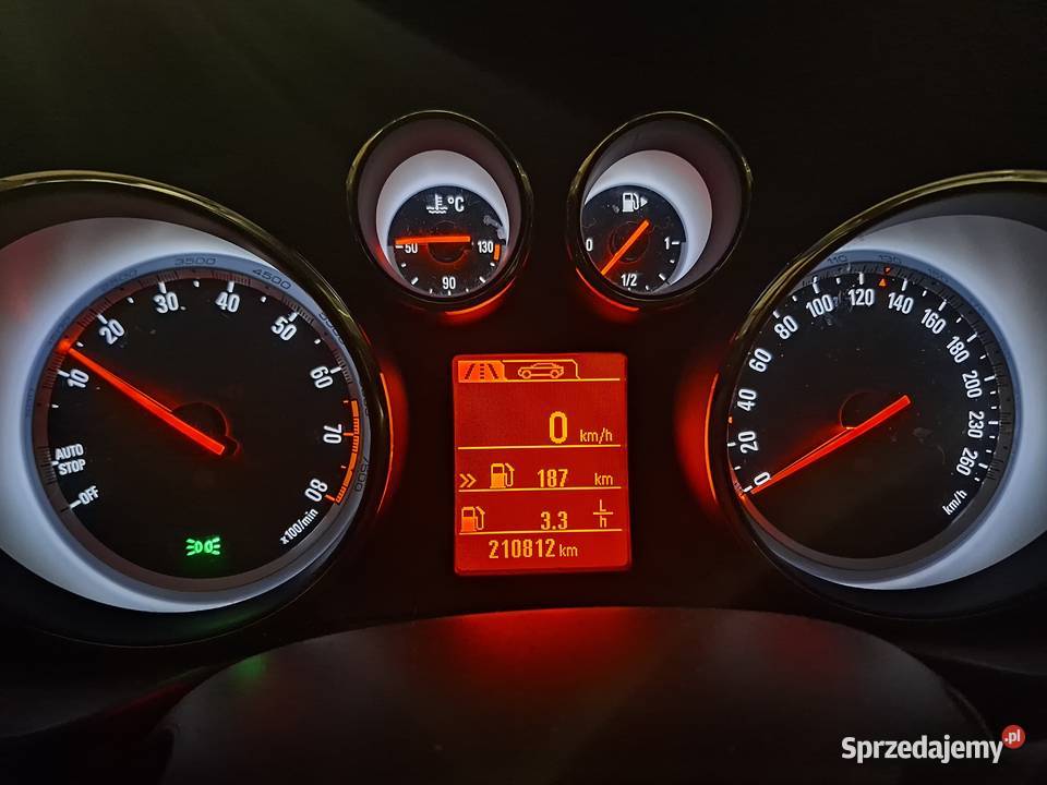 Opel Insignia z LPG 2 komplety opon zadbany Białystok