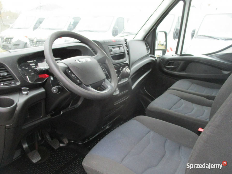Iveco Daily 35S12 23 HPI 120 wywrotka hak 35t 120KM Dębica