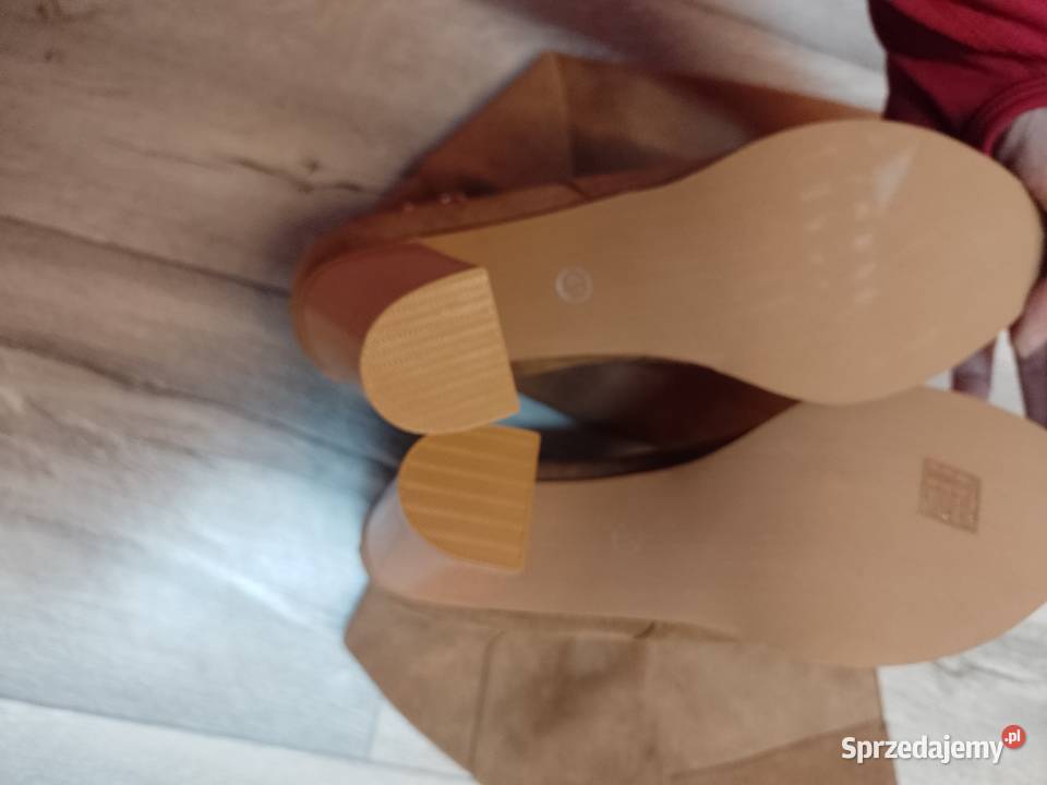 40 Brązowe biznesowe Kozaki wieczorowe na słupku Kozaki