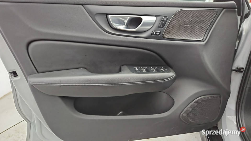 Volvo V60 Cross Country Ultimate B4 D AWD aut Z czujnik deszczu Warszawa