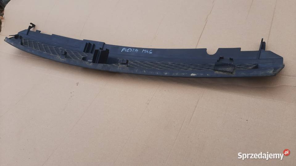 gril atrapa chłodnicy Ford Fiesta mk6 0205r osobowe Dębno