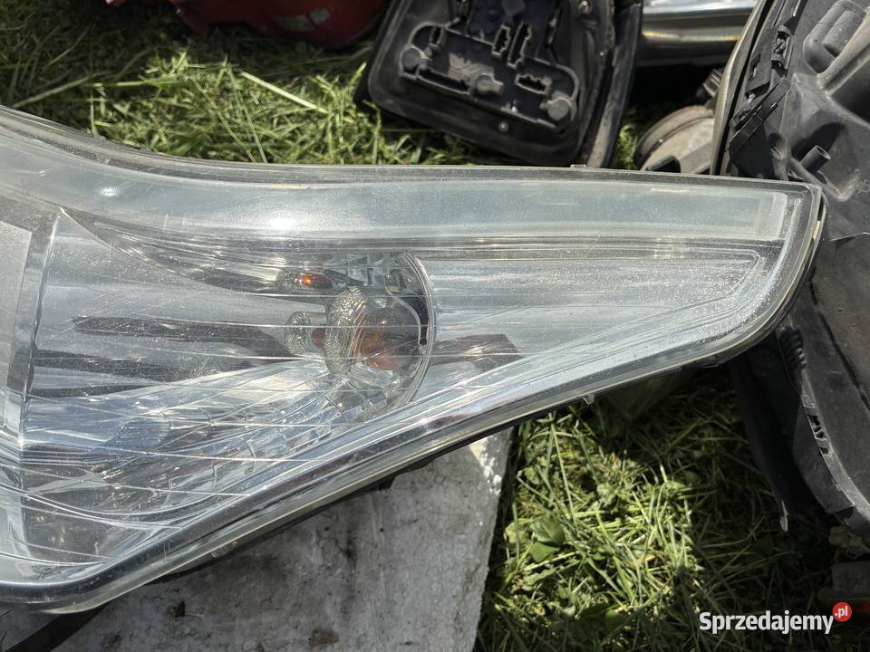 Lampa Lewa Przód Citroen C4 Xsenon osobowe Wisznice