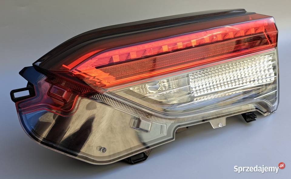 Lampa Tylna Prawa Toyota RAV4 V 5 LED Klapa Mielęcin