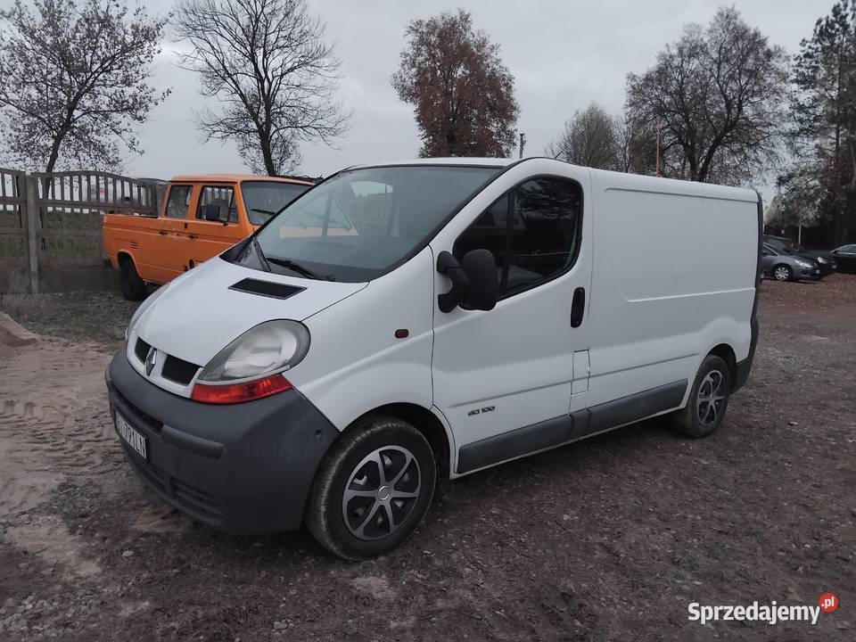 Renault Trafic 19dci 2004r 3 os Renault