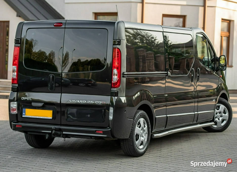 Opel Vivaro 25CDTI 145 6os Opłacony Dubel Kabina komputer pokładowy