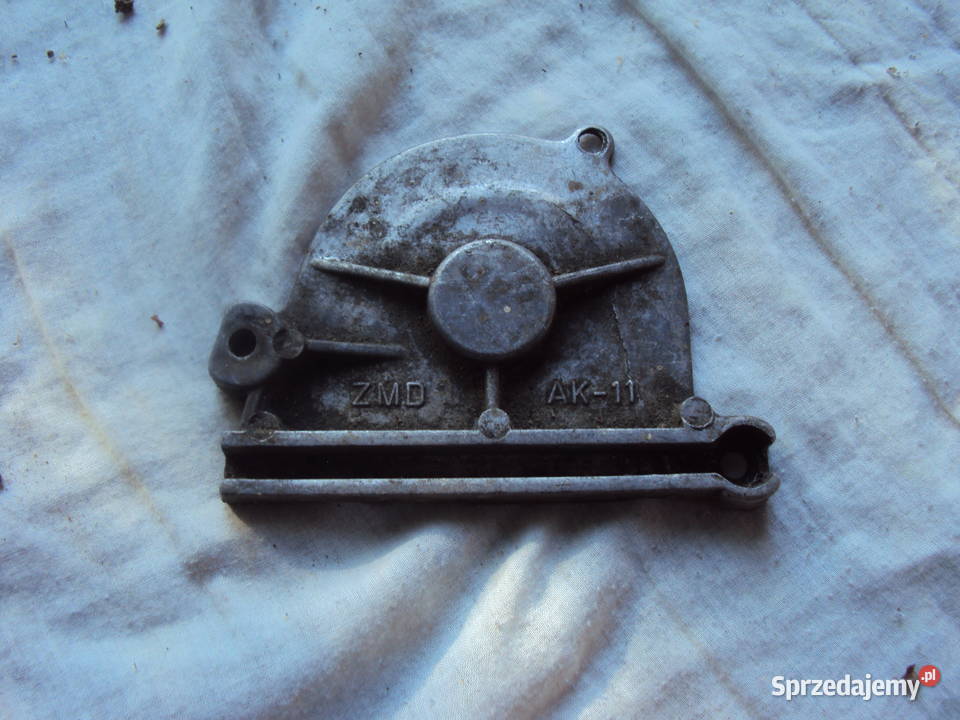 Pokrywa dekielek zębatki zdawczej Romet komar Pokrywy i osłony silnika Dębica