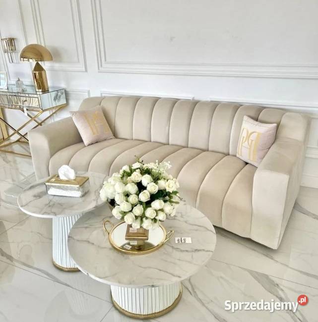 Ekskluzywna sofa beżowa 3 osobowa na złotej Warszawa