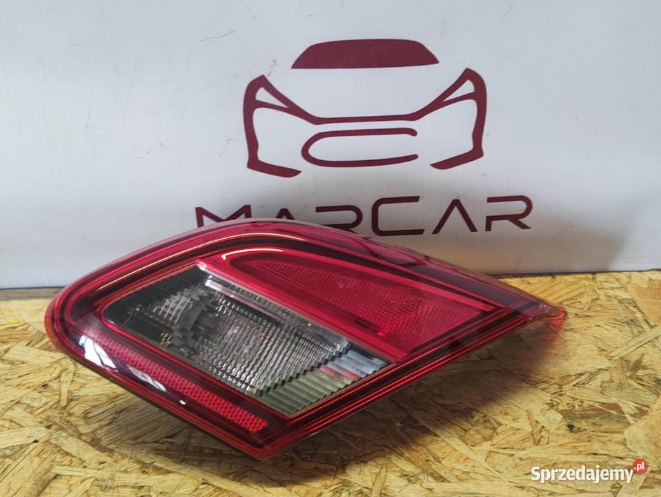 Lampa w Klapę Prawy Tył Opel Corsa E 3Drzwi