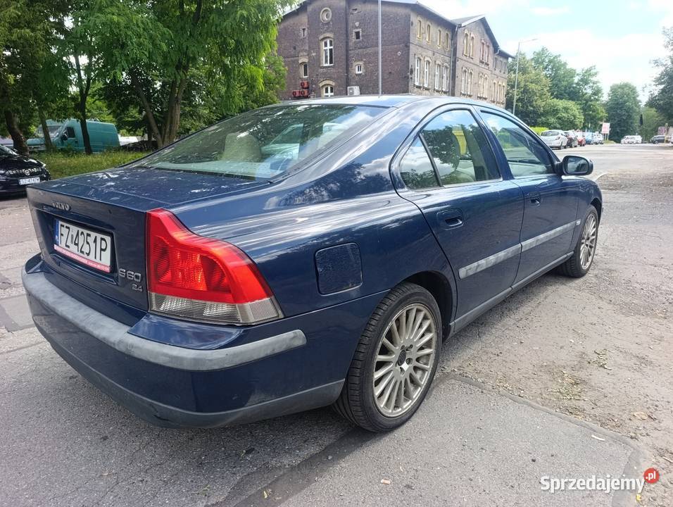 Volvo S60 sprawna klima limuzyna światła do jazdy dziennej Sosnowiec sprzedam