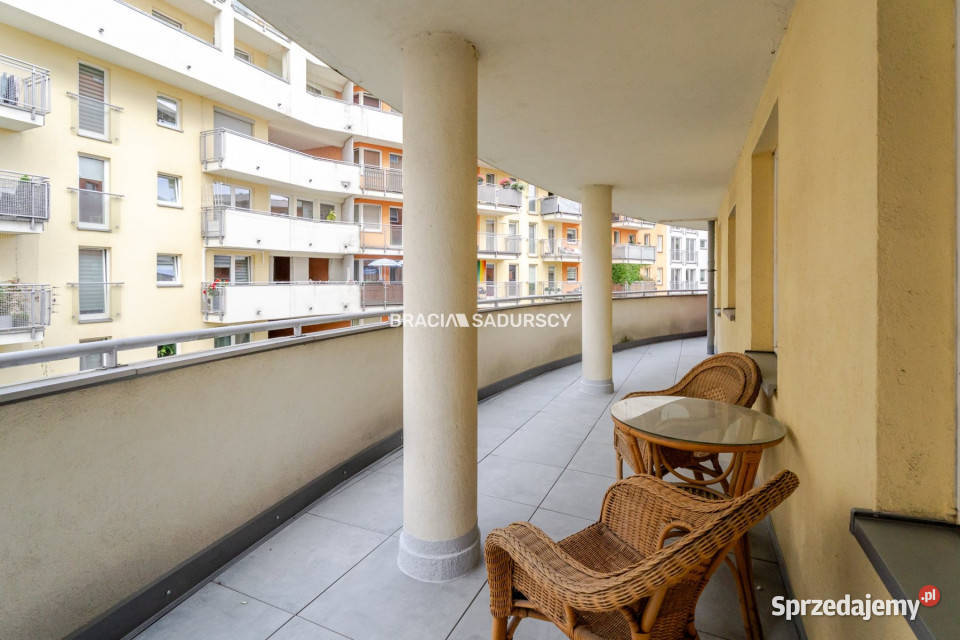 Sprzedam mieszkanie Kraków Bociana 4413m2 2