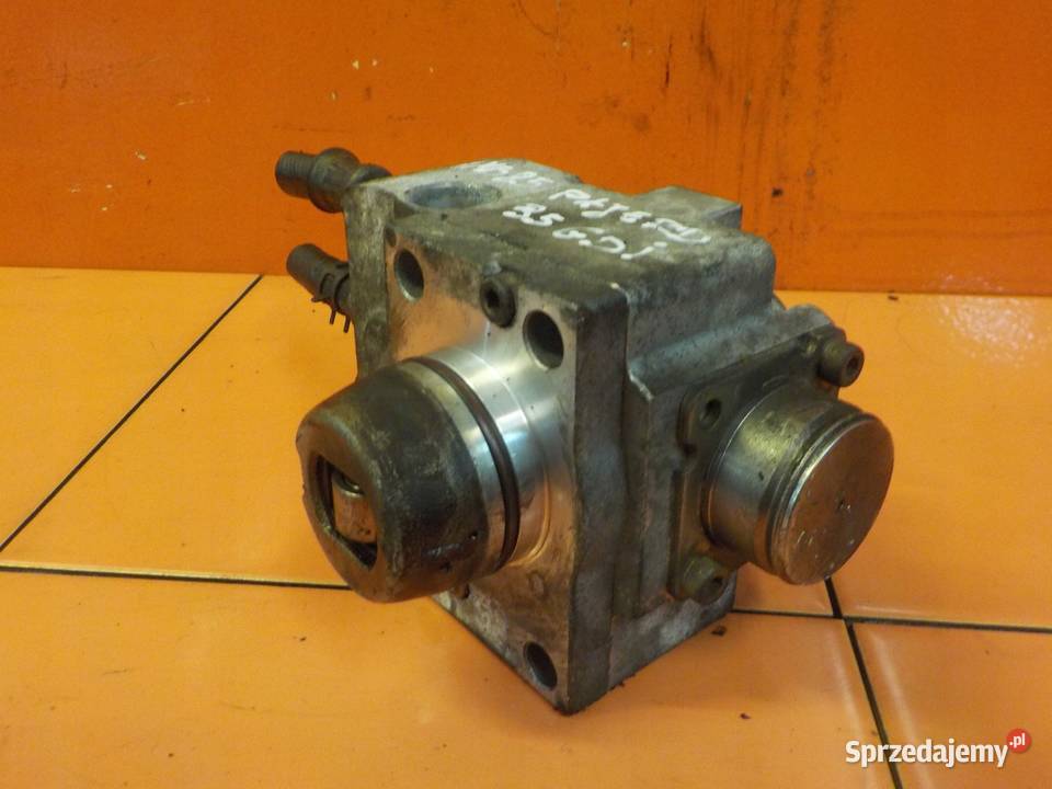 MITSUBISHI PAJERO 35 GDI 04r 203 6G74 pompa Suków sprzedam