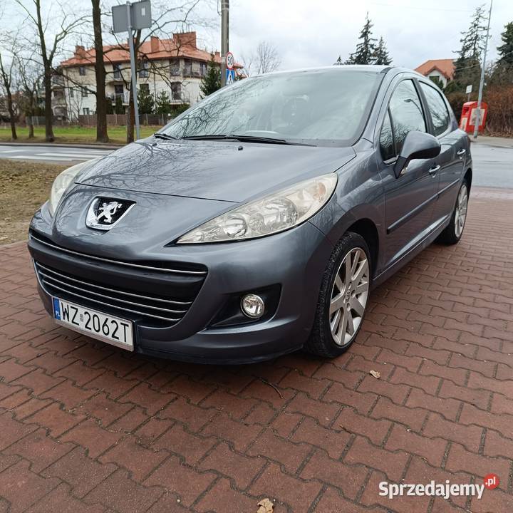 Peugeot 207 14 2009 Lift benzyna 5drzwiowy Salon Warszawa
