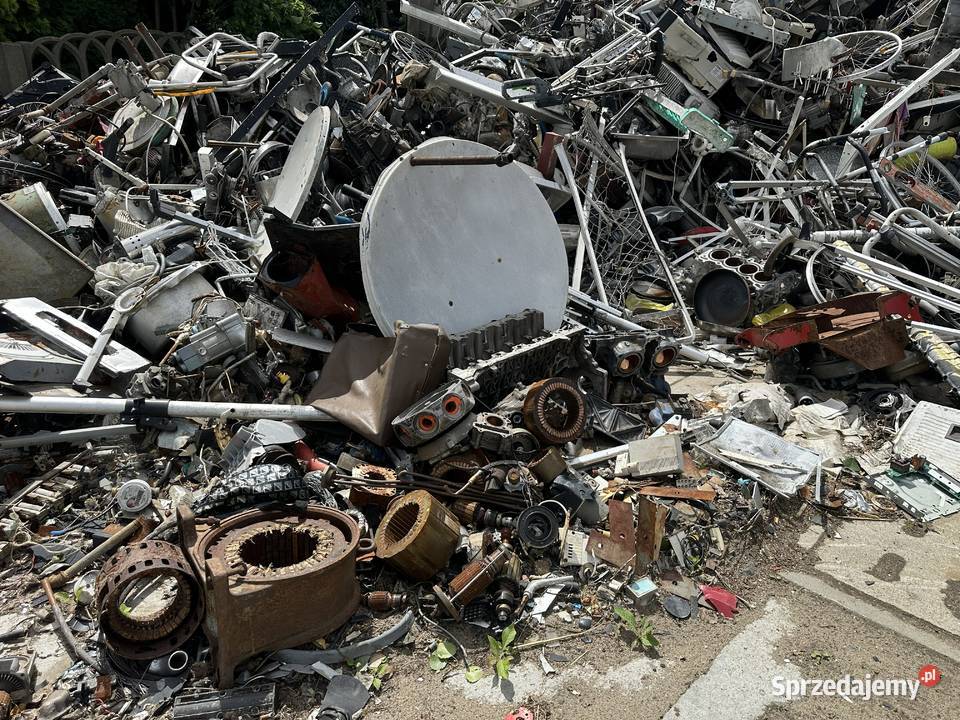 Okazja Sprzedam złom aluminium silników itp Pozostałe pomorskie Człuchów