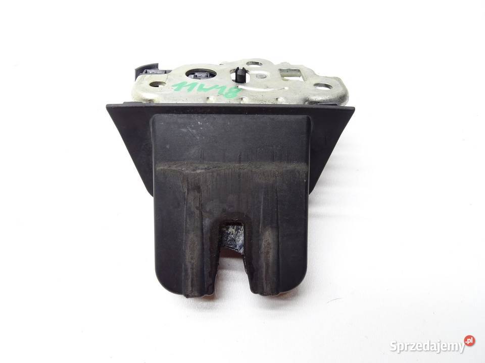 ZAMEK KLAPY BAGAŻNIKA TYŁ TYLNY 8R0827505 AUDI sprzedam