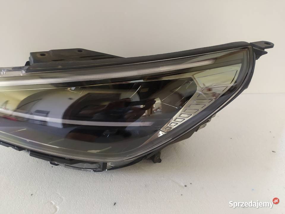 Hyundai i30 III LIFT reflektor lewy full led lewe sprzedam