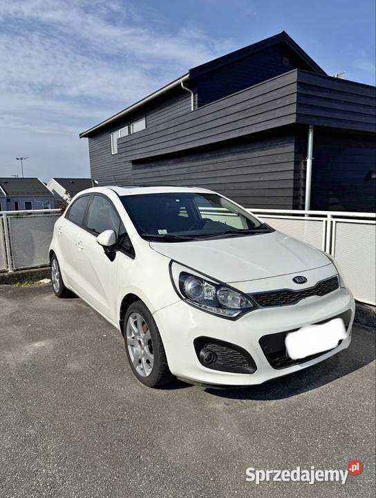 Kia Rio 12 uszkodzony Sucha Beskidzka