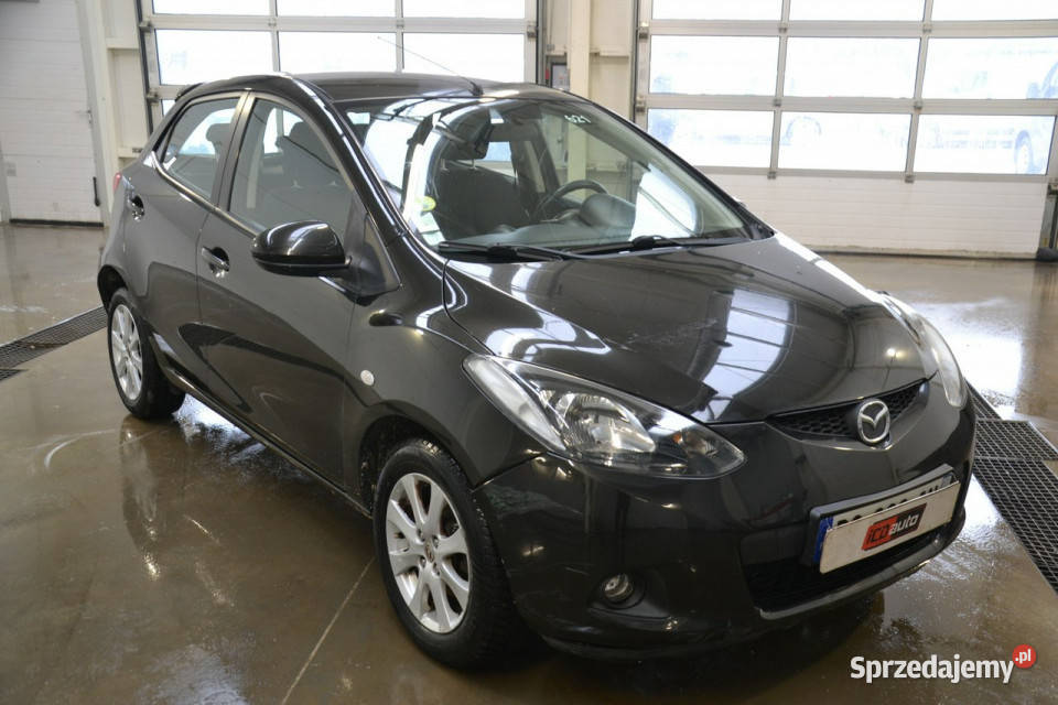 Mazda 2 13 benzyna 75 klimatyzacja mały przebieg Kęty sprzedam